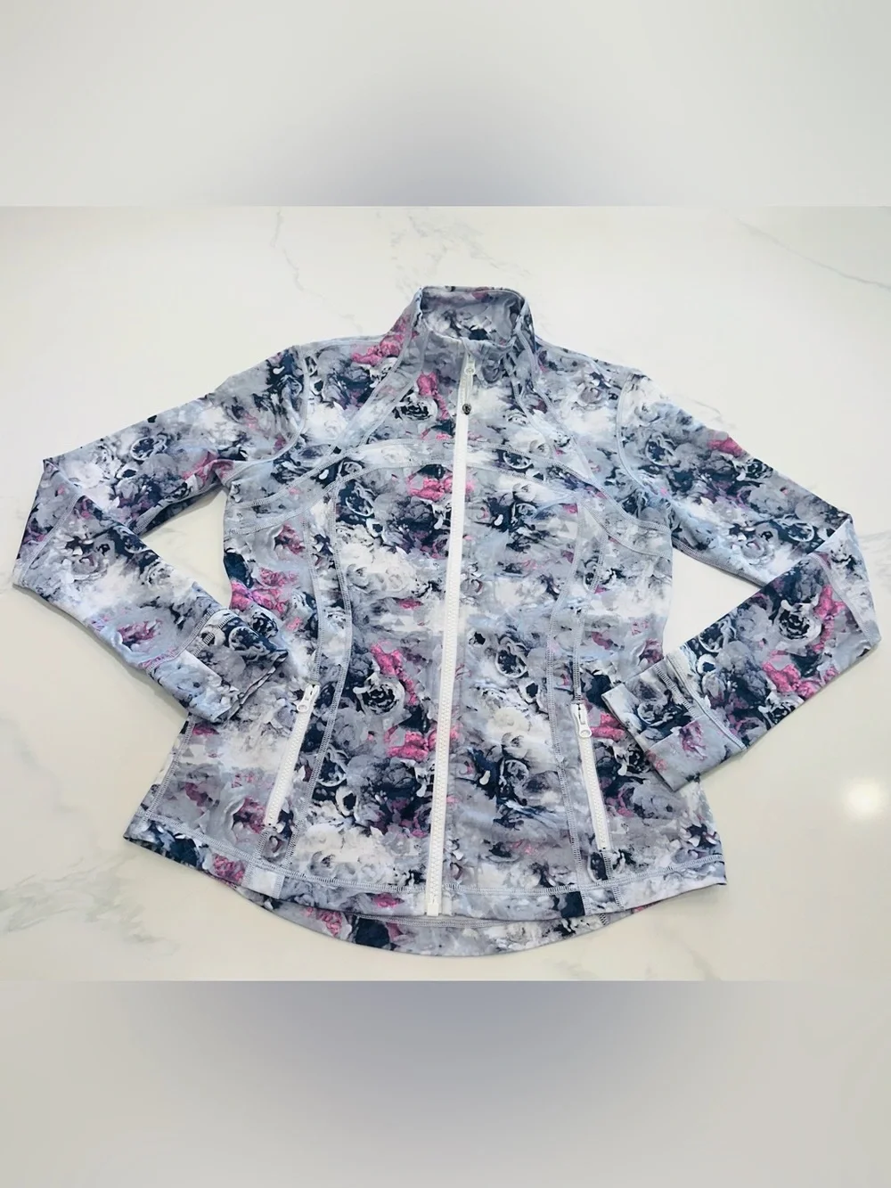 LULULEMON SIZE12~DEFINE MOODY FLORAL FORM FIT SPORTS PILATES YOGA RUNNING JACKET